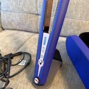 Dyson Blue Hair Straightener